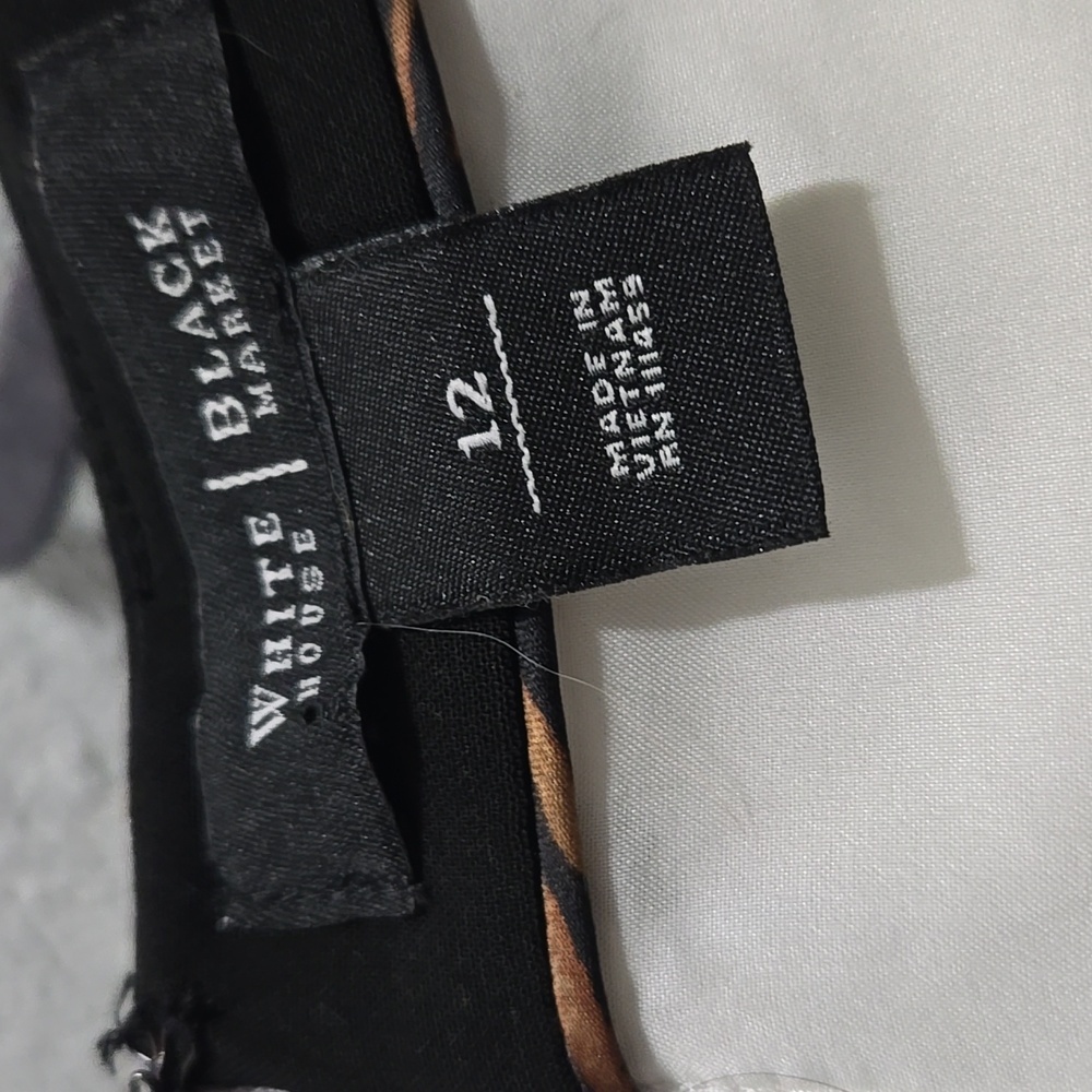 White House Black Market Monochrome Tank Top - Picture 4 of 4